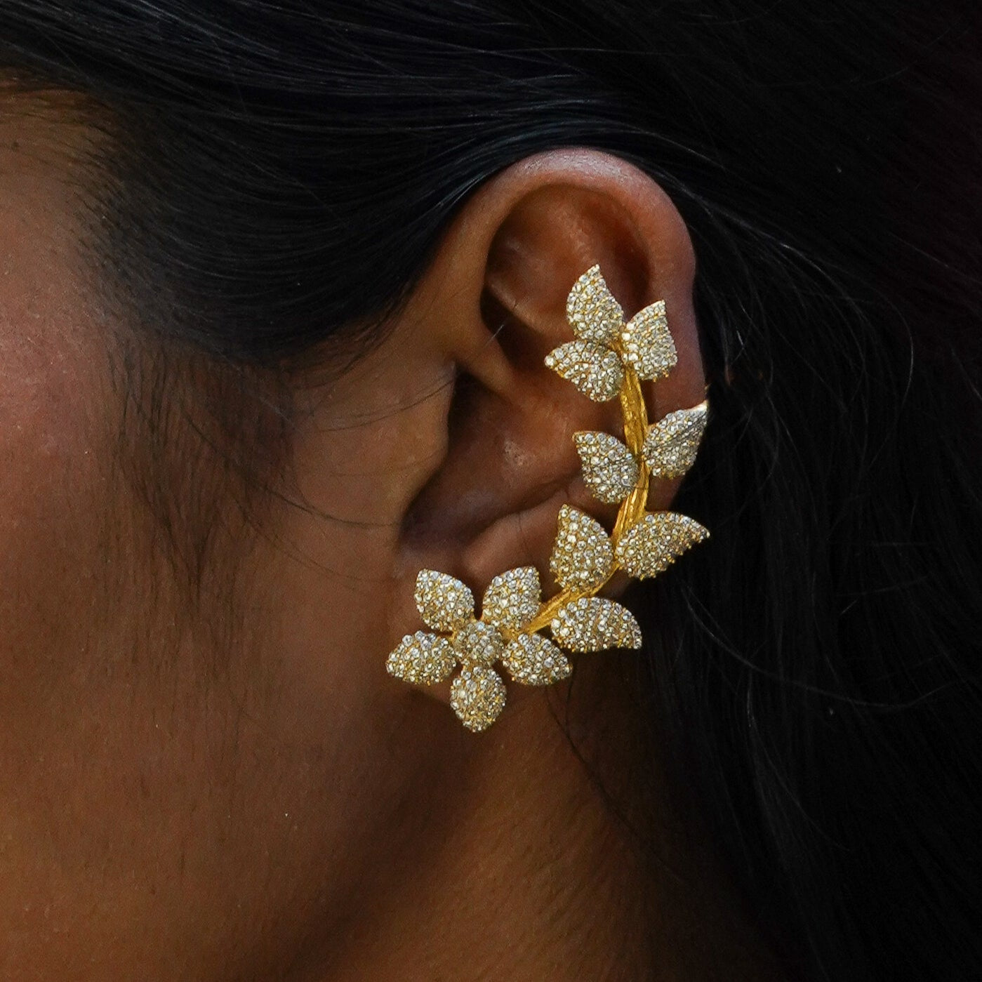 Lulu Zirconia Ear Cuff