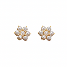 Load image into Gallery viewer, Rosa Pearl Studs