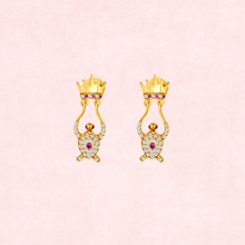 Load image into Gallery viewer, Turtle Crown Earrings