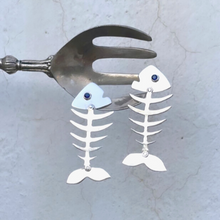 Load image into Gallery viewer, Maalicious X Oonth Skeletal Fish Earring